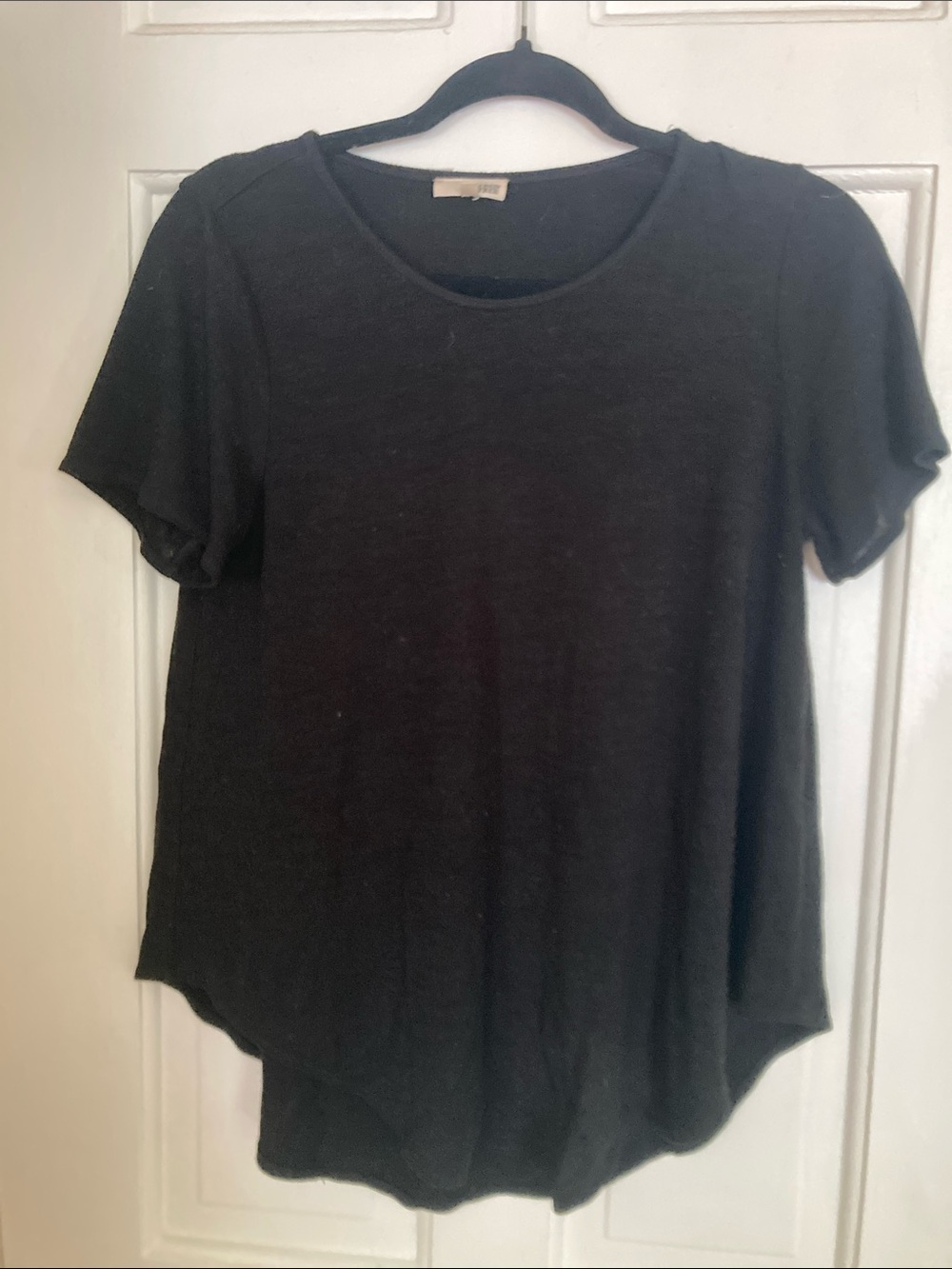 Wilfred Black Short Sleeve Scoop Neck Tee